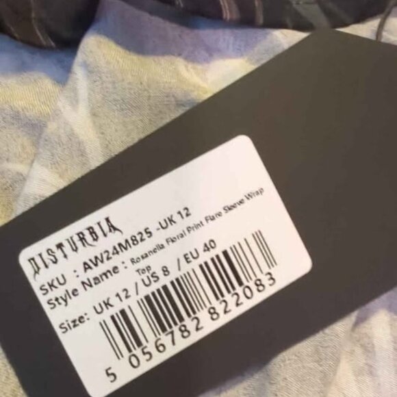 Disturbia rosanella floral print flare sleeve wrap top size 8 new - Picture 4 of 4